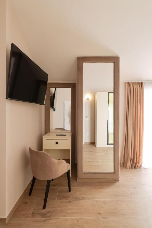 Castello Exclusive Rooms With Breakfast - By Ta Leut Agency Privlaka  Exteriör bild
